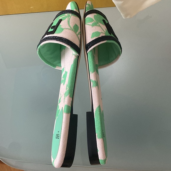 NIB FENDI Bouquet Nero canvas SLIDES/flats,shoes w/dust bag Sz 8.5 US/39 ITALY - Picture 7 of 13